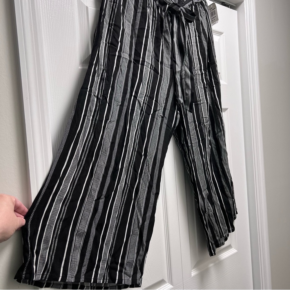 Derek Heart Capri pants lightweight flowy black white Size 3X Women’s NWT Rayon